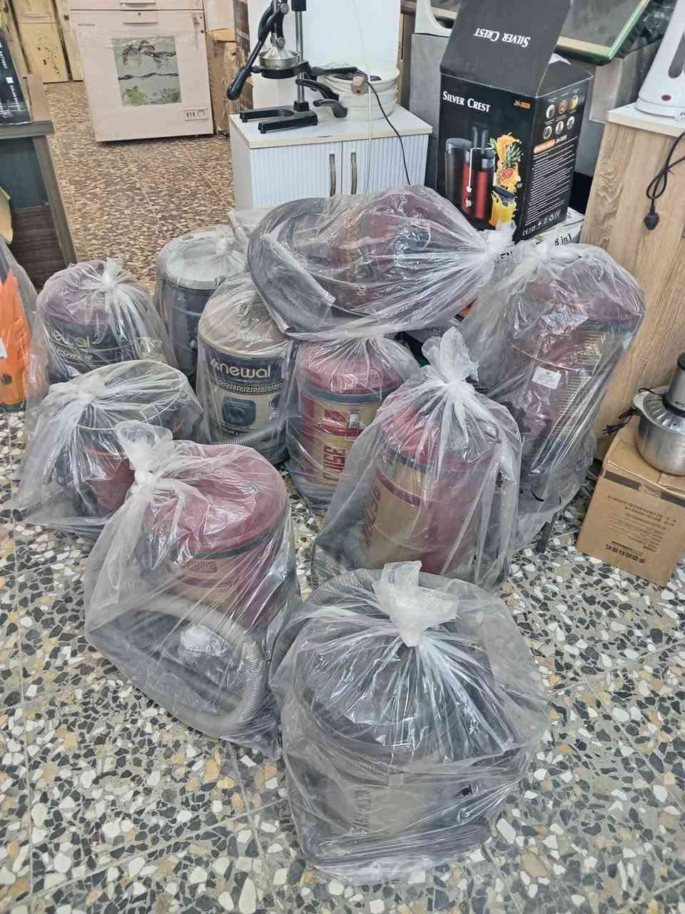 أللهم صلي على محمد وآل محمد الطيبين الطاهرين
تم وصول حاويه أثاث منزليه مستخدم اخو الجديد نضافه فول الماركه ياباني وخليجي
مكانيس هيتاشي ياباني باله السعر ٣٥ الف
العنوان كربلاء الحر القادسيه قرب الحديقه
واي استفسار ***********
