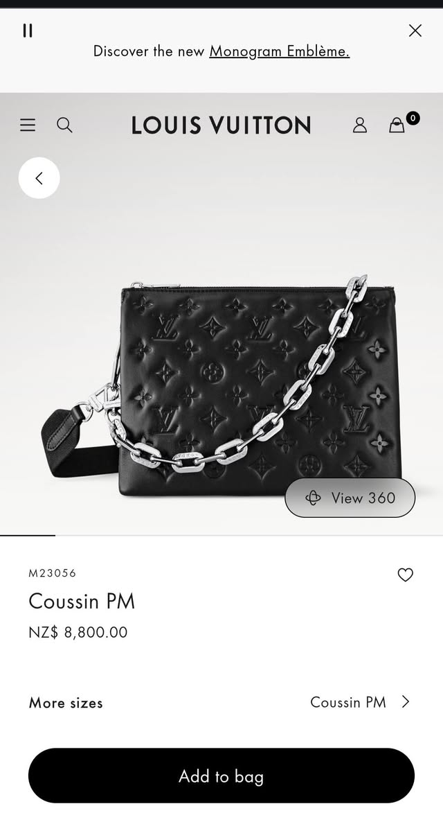 لأصحاب الذوق الجميل المتميز 💯 حقيبة Louis Vuitton Coussin PM باللون الأسود، وتتميز بجلد حمل منفوخ ومزين بنقشة Monogram

مواصفات وتفاصيل التصميم:
♦️الخامة الأساسية: صُنعت الحقيبة من جلد الحمل الناعم والمنفوخ (Puffy Lambskin)، المزين بنقشة Monogram الأيقونية البارزة والمحفورة بالكامل على الجلد.
♦️الإكسسوارات: تأتي بقطع معدنية وسلسلة كتف عريضة باللون الفضي اللامع والمنقوش عليها شعار الدار.
♦️الحمل والأحزمة: تحتوي على حزام قماش عريض وقابل للتعديل والإزالة للحمل الكاجوال (Crossbody)، بالإضافة إلى السلسلة المعدنية الفضية الأنيقة لحملها على الكتف أو كحقيبة يد.
♦️التنظيم الداخلي: مقسمة من الداخل إلى 3 مساحات تخزين منفصلة مع إغلاق محكم بسحاب علوي.
.
.
الاعتماد كارت اسيا او تحويل سوبر كي 
#تابع_منشورات_الصفحه


**إذا كنت صاحب هذا الإعلان وتريد حذفه لأي سبب، رجاءا أرسل رسالة إلى الدعم الفني**