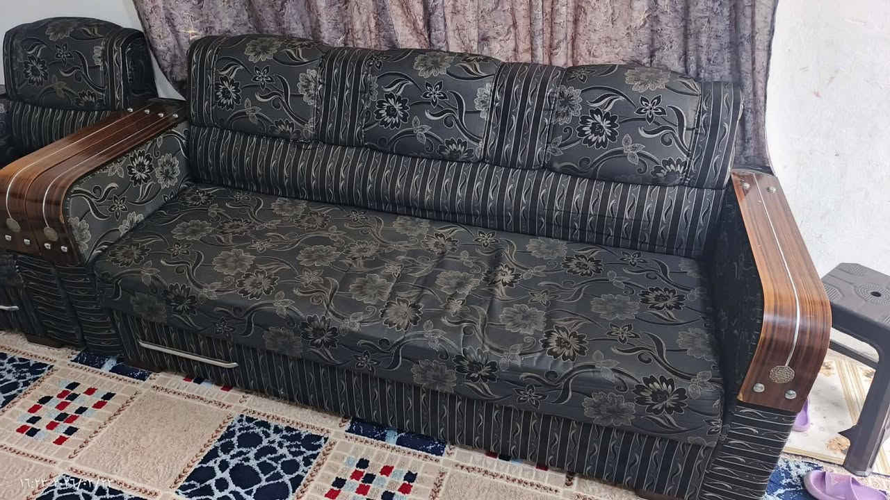 تخم 10مقاعد كلشي مابي ..يرادلة فقط تنظيف للبيع ب125 بي مجال 

عنوان التحرير الفلكة الاخيره


**إذا كنت صاحب هذا الإعلان وتريد حذفه لأي سبب، رجاءا أرسل رسالة إلى الدعم الفني**