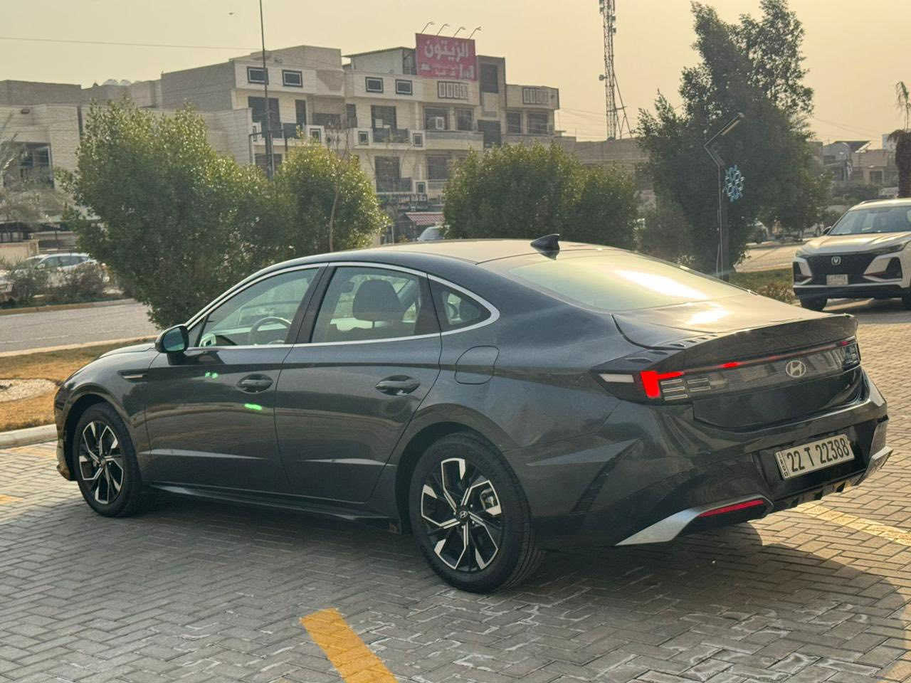 سوناتا 2025 Hyundai sonata
شكل جديد
2.5L حجم محرك
گير 8 نمر
بصمة تشغيل وابواب
المقاعد: كهربائي  + تدفئة + استيرن تدفئة
٥ وضعيات قيادة
جنطه ذكيه 
لايت لد 
بك لايت لد 
ترحيب
دشبول الاكتروني 
شاشه كبيره 
كير تعليك 
شحن لاسلكي
اوتو ستوب
اوتو هولد
رادار
نقطة عمياء
رادار خطوط شوارع
فوول تحكم ستيرن
رادار ٣٦٠ 
ماشيه 27

سيارة رقم اربيل ترقيم ودخول جديد 

الحادث  ربع جاملغ خلفي صبغ . وقبغ الجنطه صبغ نفسه 
بجم كبس بدون تبديل  
بدون ايرباك بدون دواخل 

السعر 197

***********
