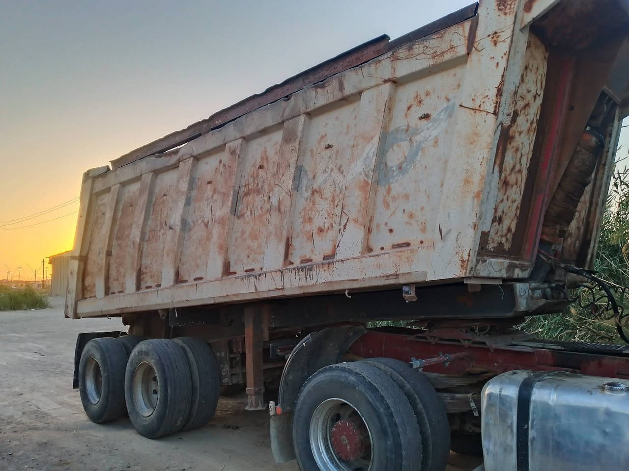 عربانه البيع
براد 14لعاب مكعب 27

كاعيه مامدرجه جاهزه عمل 

عنوان الانبار رمادي 5كيلو 

رقم تلفون ***********
