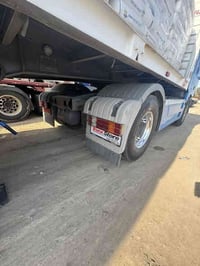 اكتروس للبيع موديل 2003حجمً 1846رقم بغداد سنويه ل27 فول مواصفات رتايدر...