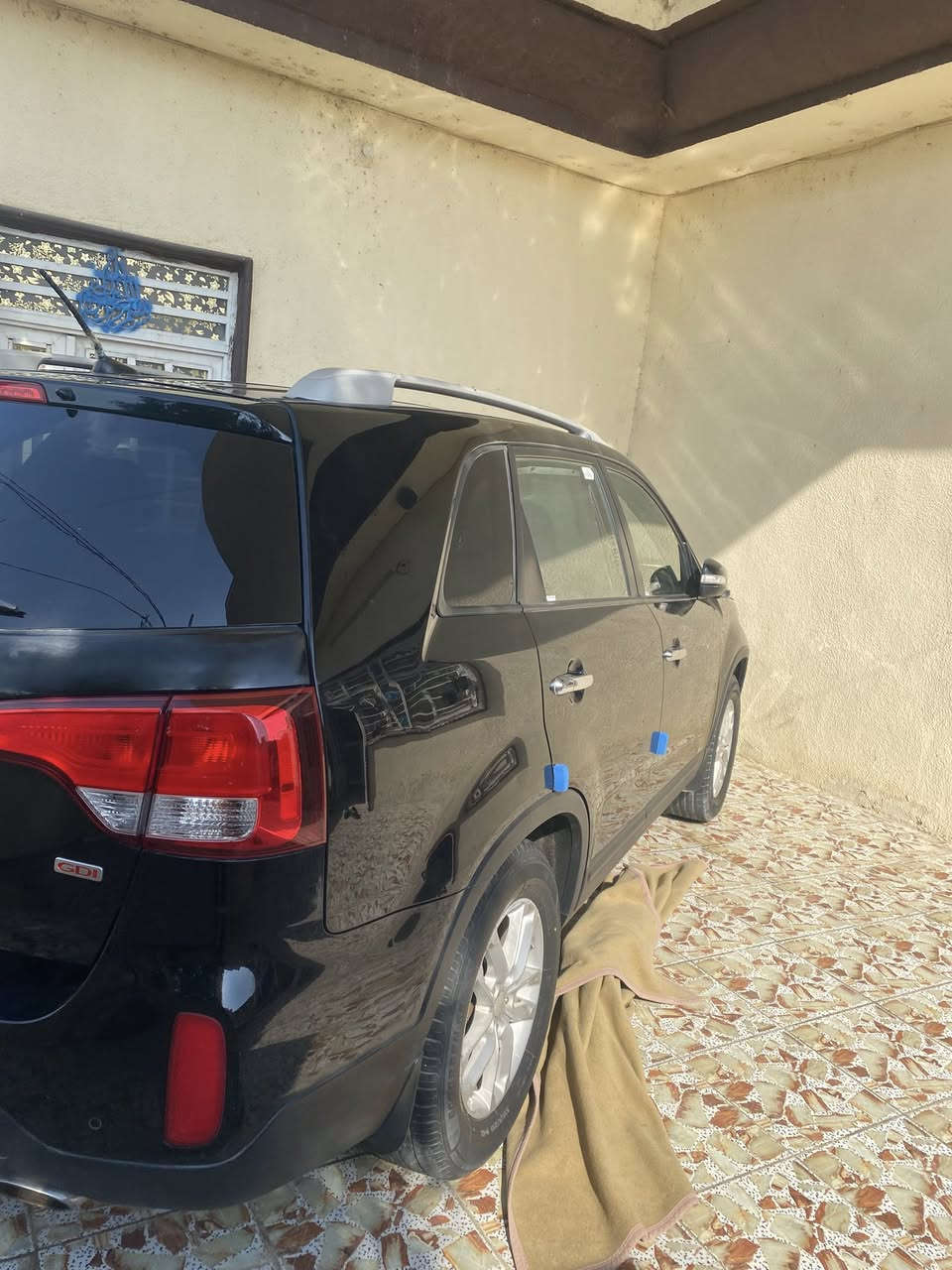 سورنتو 14  اسود امريكي سعره 137 وبيه مجال 

رقم  كربلاء انكليزي جديد بسمي 
  
موصافات شاشه  اشاير  بل مري  

بيه قطعتين بنيد  وباب 
 سعره 137بيه مجال  

مكان كربلاء 
رقم ***********
