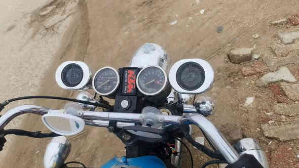 سلام عليكم  حبايب ستوته لبيع  لموديل 20 وراق صوليه  ستوته حلوه وكاعده كرهبيات كله شغاله  مكنيه حلوه لسعر مليون 60050  مكان لستوته كوت قضاء نعمانيه  لستفسار رقم لمبايل  ***********
