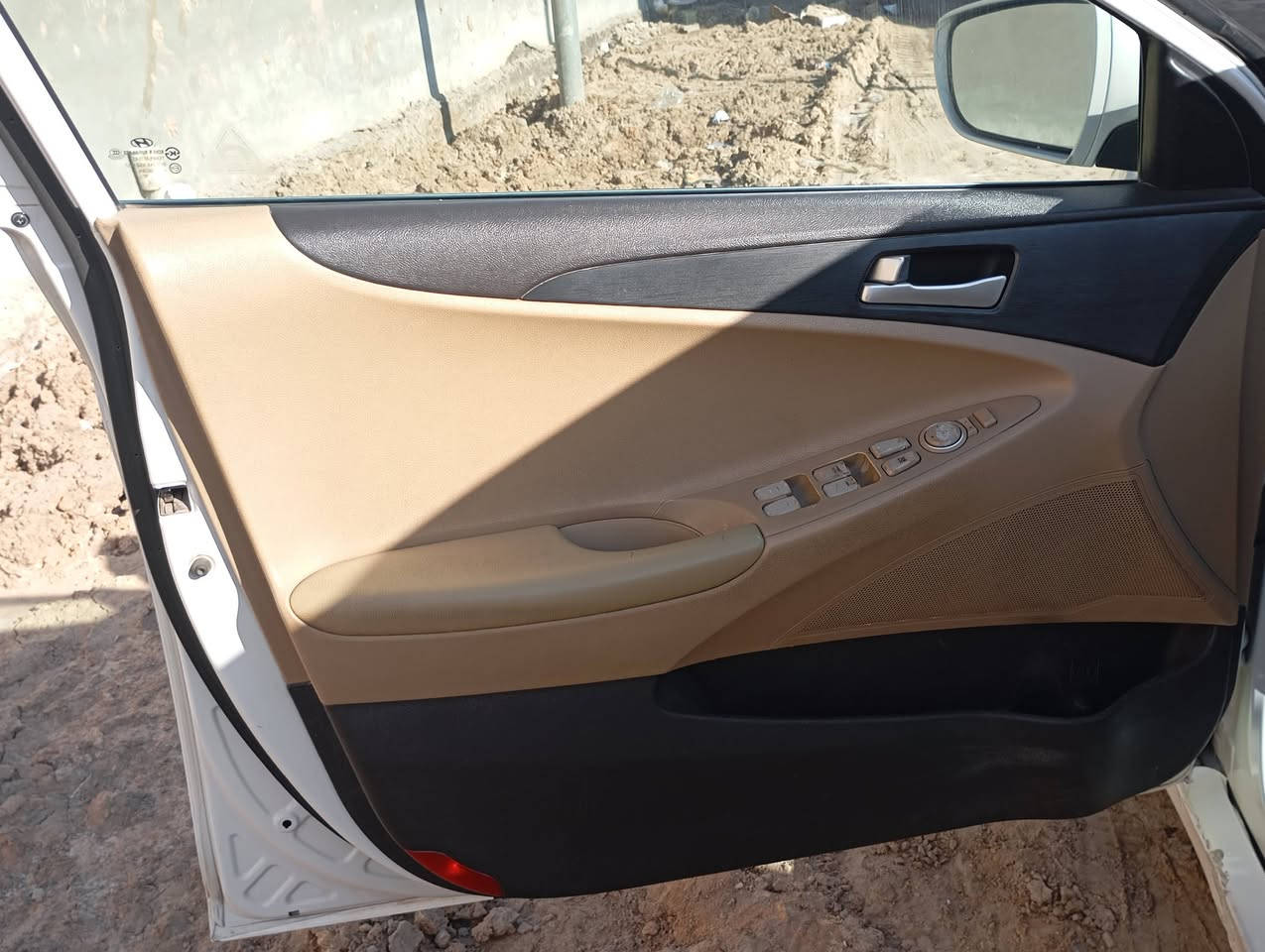 السلام عليكم
سوناتا موديل 2013خليجي 
مكان السياره الديوانية 
***********
