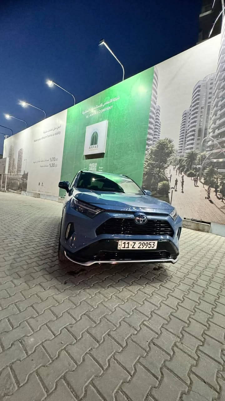 💯💯تويوتا راف 4  هايبرد
✅موديل 2023
✅فول مواصفات 1/1 
✅فتحة سقف
✅كشن كهرباء
✅هيتر بل كشنات 
✅تدفئة استيرن 
✅رادارات امامي خلفي
✅نقطه عمياء
✅تحديد مسار 
✅كشافات ضباب
✅جنطه كهرباء
✅اشاير بل مري 
✅لايت زنون بلادي 
✅ويل 18 بلادي 
✅تبريد قطعتين 
✅لايت اوتو بل اماكن الضلمة يشتغل عالي 
✅بصمتين اجتي وياها 
✅3 انظمه قياده ايكو سبورت  نورمال
✅حادثها جاملغ الامامي مصبوغ و
 مرشوش نص باب الراكب و ربع البنيد

✅مكانها بغداد الكرخ 
✅***********

——————————————————
#بيع_سيارتك #بيع #بغداد #معارض_بغداد  #اربيل #معارض #سيارات #سيارات_للبيع #سيارات_مستعملة #سيارات_VIP #وارد_امريكي #وارد_خليجي #تويوتا #لاندكروز #لاندكروزر #جي_كلاس #مرسيدس #النترا #سوناتا #هيونداي #كيا #سورنتو #سيراتو #نيسان #نيسان_صني #رانج_روفر  #لاند_روفر #لاندروفر #سيارات_كورية #سيارات_يابانية
