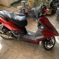 شباب دراجة جي تي ار مزود رمبة منً الخارج ما مفتوحة اي نقص ما بيهة  الم...