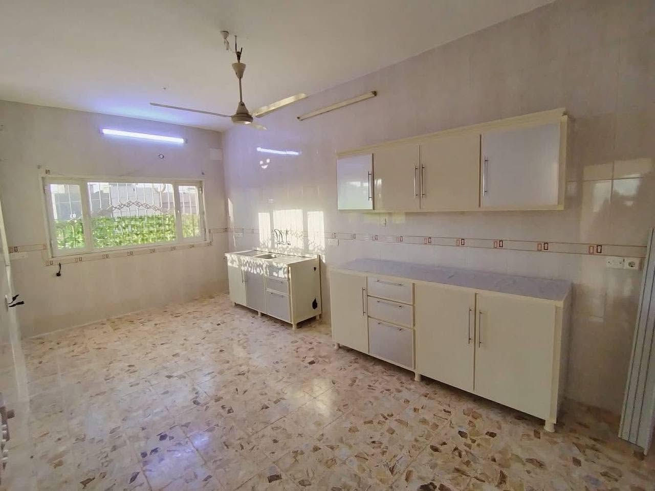 مشتمل للايجار طابق ثاني ركن على شارع عريض 

محتويات/ غرفتين نوم و استقبال و مطبخ و صحيات 

الموقع/ تسعين قرب روضة العائلة

السعر/ ٣٠٠ الف 
___________________

للاستفسار مراسله الصفحة على 
الرسائل الخاصه 

‌‎او الاتصال بالارقام⬇️📞 
***********
***********

او زيارة ⬇️⬇️⬇️

(( مكتب الفيصل))

📍 كركوك/ نهاية شارع القدس /
(مجمع فلوريا) قرب من مصرف اهلي العراقي 

الفيصل_AL FAYSAL 🏡
‏AL-FAYSAL (Real estate & Contracts)

* نستقبل جميع عروضاتكم السكنية 🏠 والتجارية 🏡 بكافة مناطق كركوك
