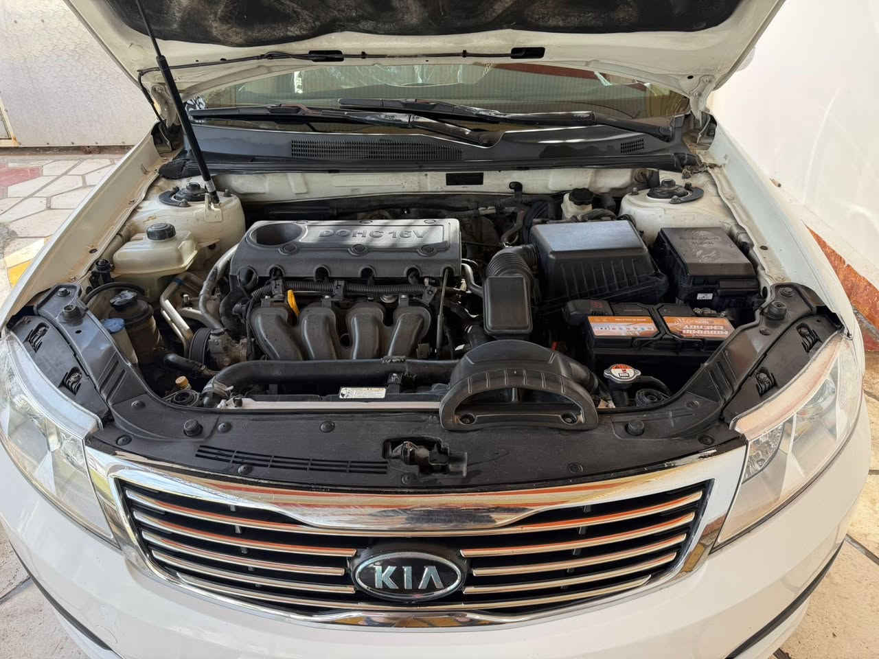 اوبتمة موديل ٢٠٠١٠ خليجي السعر  ١٢٥ يعني دفتر وخمسة وعشرين وبيهه مجال مكان السيارة رمادي حصيبة الشرقية.  ***********
