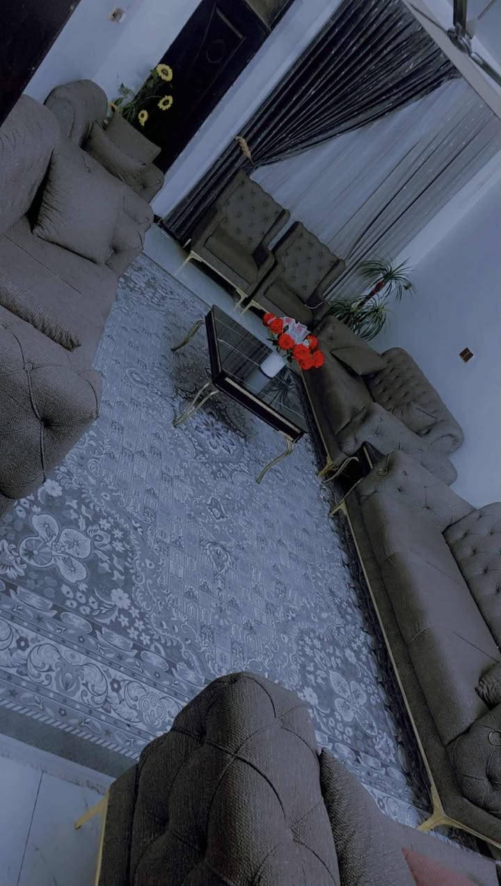 اللهم صلِّ على محمد وآل محمد
المساحة/260م
الواجه/10م
نوع العقار/طابوصرف
مميزات العقار/عكاده_طابق واحد_سنة البناء(2023)
مكونات البيت: 
غرفتين
صالة
استقبال
كراج سيارة
منور
صحيات
سطح
العنوان/الديوانية_حي النهضة_مقابل شقق الاسكان
السعر/155 مع المجال
مراسلة الصفحة او الاتصال لطفا ***********
