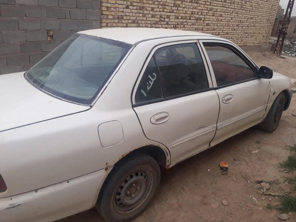 سلام عليكم هاي سياره للبيع رقم صدامي رقم ذي قار مكان السياره واسط كوت 
السياره تشتغل وتمشي بس ابيع كوم حديد 
اذا شراي اتصل بيك خير وتدلل ***********
