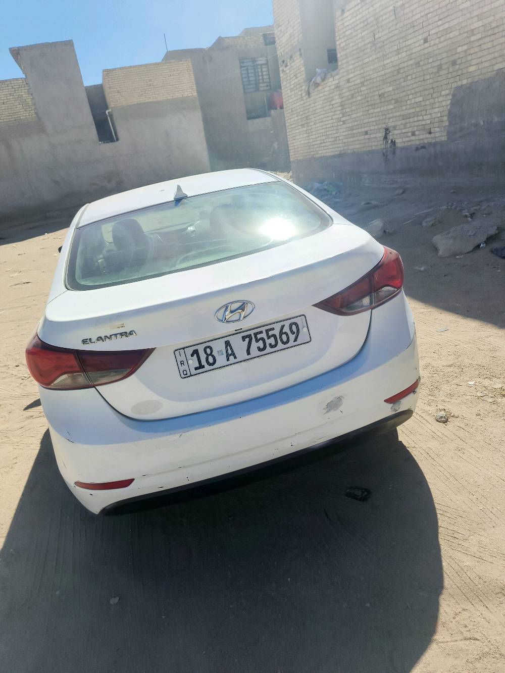 النترا 2015 سبورت امريكي حادثه صفحه 
تحكم استيرن
مانع انزلاق 
نظام ايكو 
٣ انظمه قيادة 
سبورت 
اعتيادي 
توفير 