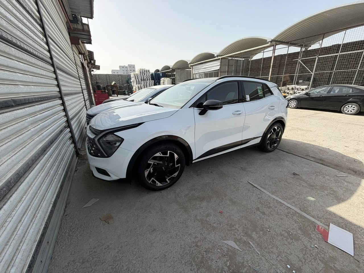 سلام وعليكم كيا سيورتج GT لين ٢٠٢٥ ماشية ٨٠٠٠  زيرو كفاله عامه من الرصعه والشخط موصفات الجيتي معروفه ليت زنون داخل اسود شاشه متصله هندبريك بصمه ثنين كن كهرباء تدفى بل كشن والستيران جنطه كهرباء ويل كب ٢٠ بكليت لد مري كهرباء حاسا امامي حساس خلفي مري سود سياره بعدها بل ضمان مال شركة اكدال واحد على واحد موصفاتها كفاله عامه 
***********
