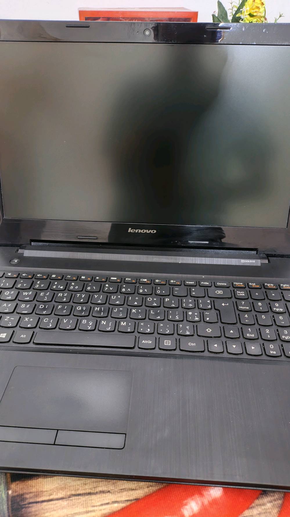 لابتوب lenovo G80
للاستخدام يومي دراسه + تصفح 
هارد hdd واحد تيرا بايت 
معالج core i3 
رامات 4 DDR3
شاشة حجم 14 
نضام لينكس ( سلاسة + سرعة) 
السعر: 145 وبي مجال 
الشاحنة الاصليه ويا 