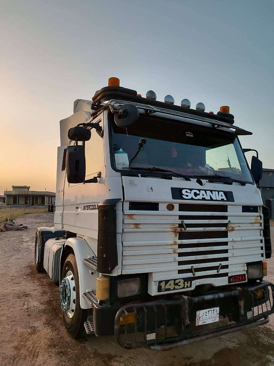 سلام عليكم سكانيا للبيع 143سياره جاهزه للشغل تخم تاير كير اربعه في اربعه مكينه 143رقم انبار نكليزي تحويل ثاني يوم السعر 110وبيهه مجال للتواصل ***********
