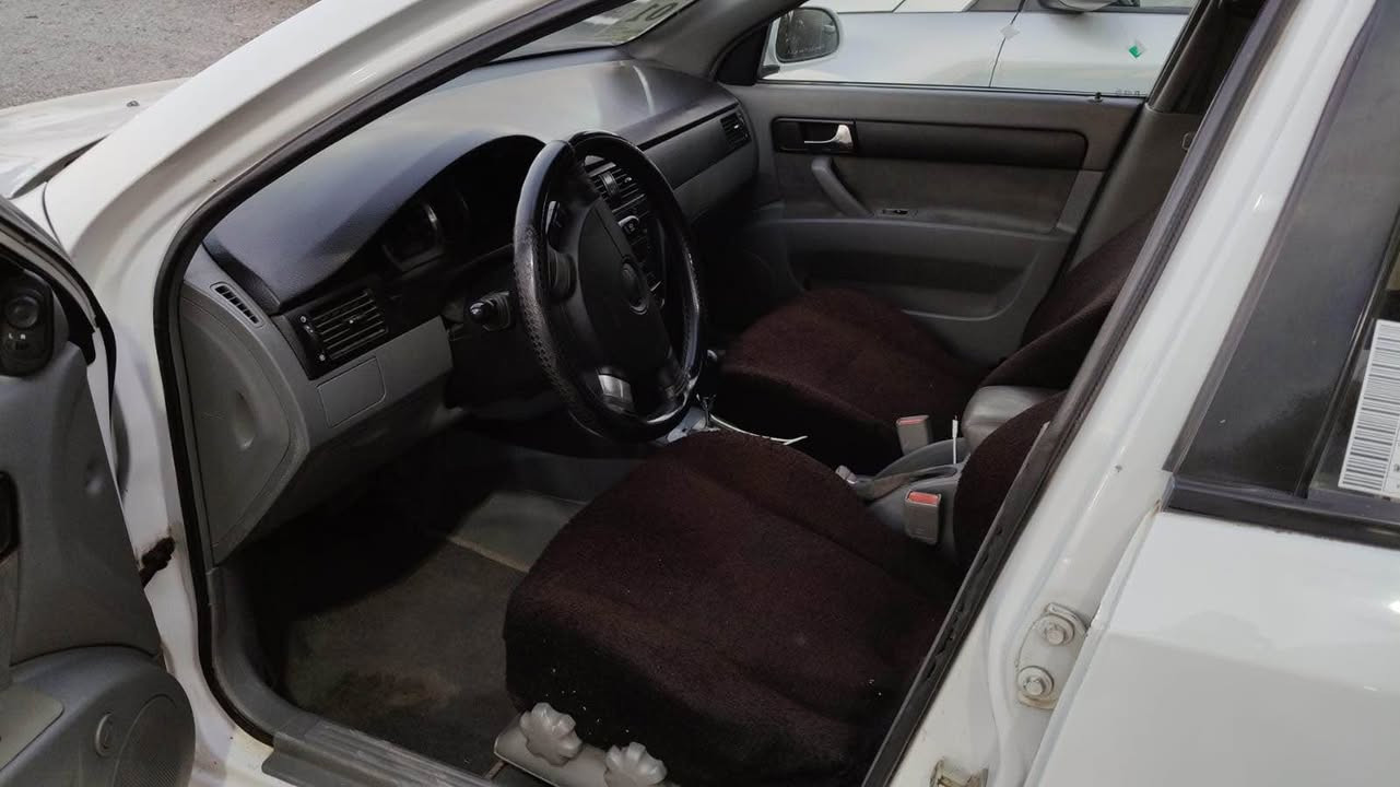 ئؤپترا مؤديل ٢٠١٣ بؤ فرؤشتن
سبوغ پئنج پارچه ي هه يه بئ داخلي
پئش و پشتي كه پسه
ره قم جديد
سنوي جديد
گئرو مكينه به شرت 
سه ياره كه زور توندو تؤله 
هيچ مسره في نيه 
غرامه و تعويل به شه رت
سعري ٧٦ وه ره قه و مجاليكي كه م 
ره قم مؤبايل( ***********) أربيل, العراق
