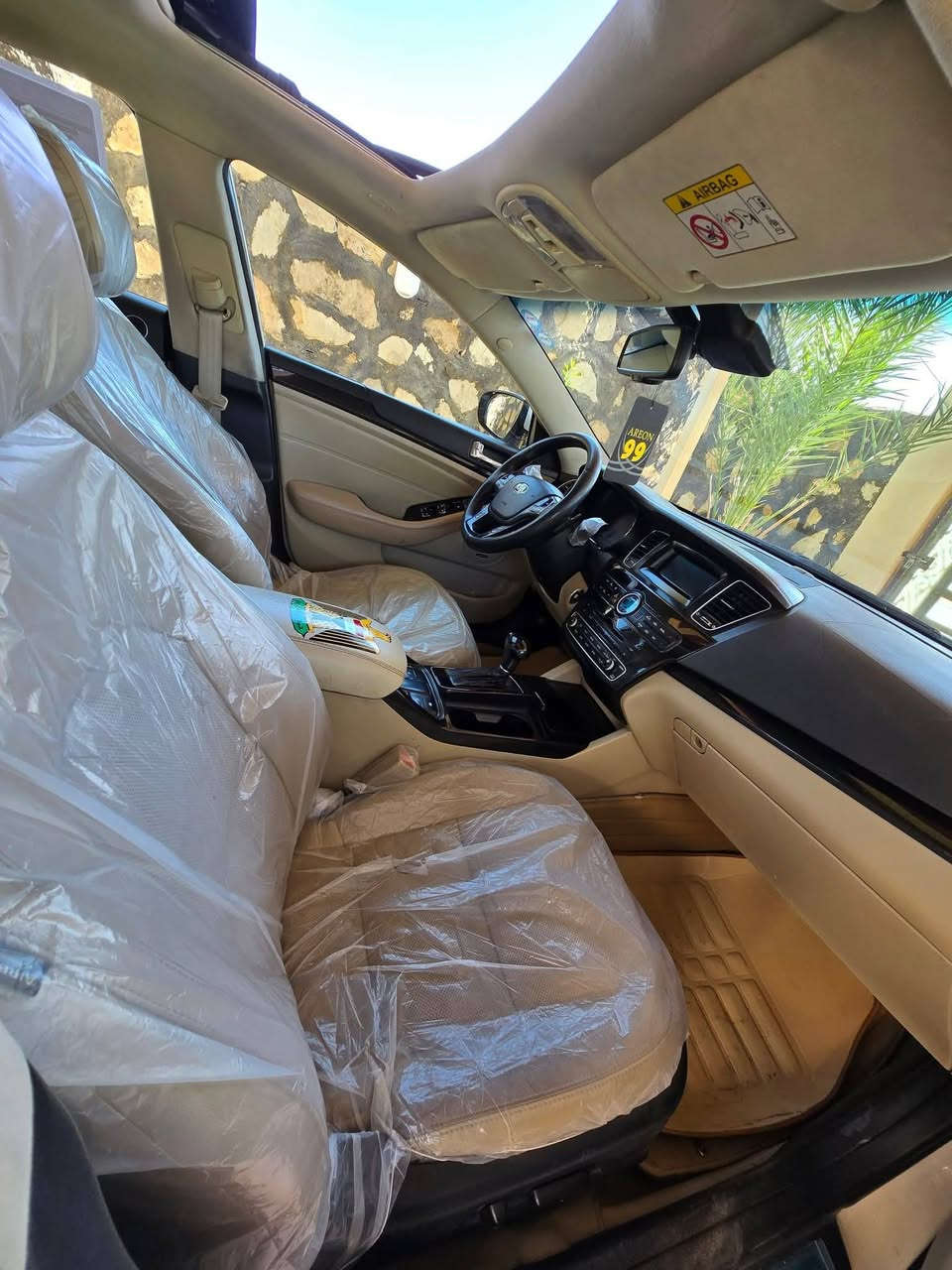 كيا كادينزا
موديل 2014 خليجي
محرك 3500– 6 سلندر 
رقم سليمانيه بسمي الجديد
مكفوله كفاله عامه
السيارة جاهزة من كلشي بدون اي نقص 
المواصفات✅ فول لفول
-تشغيل بصمة مع بصمة الابواب الامامية
داخل VIP 
-انارة بالمرايات والابواب الامامية
-كاميرا وحساسات خلفية
-بردة خلفية متحركة
-تبريد قطعتين
-تخم تاير جديد
-كشنات كهربائية جلد تدفئه
-لد امامي وخلفي
-تحكم كامل بالستيرن
-شفتات ستيرن رياضي
-نظام ترحيب 
-سماعات انفنتي 12 سماعة
-اشاير مري+شفط+مري اوتو مع البك 
وباقي مواصفات الكادينزا معروفه
**اخوان بل عافيه ع ياخذه السياره 
السياره جديده ومابيه اي عيب او نقص
السعر ١٦٥وبيه مجال شي بصيط  
العنوان كوت واسط *********** واتساب
بل خدمه لي ماعنده بلاش اله
