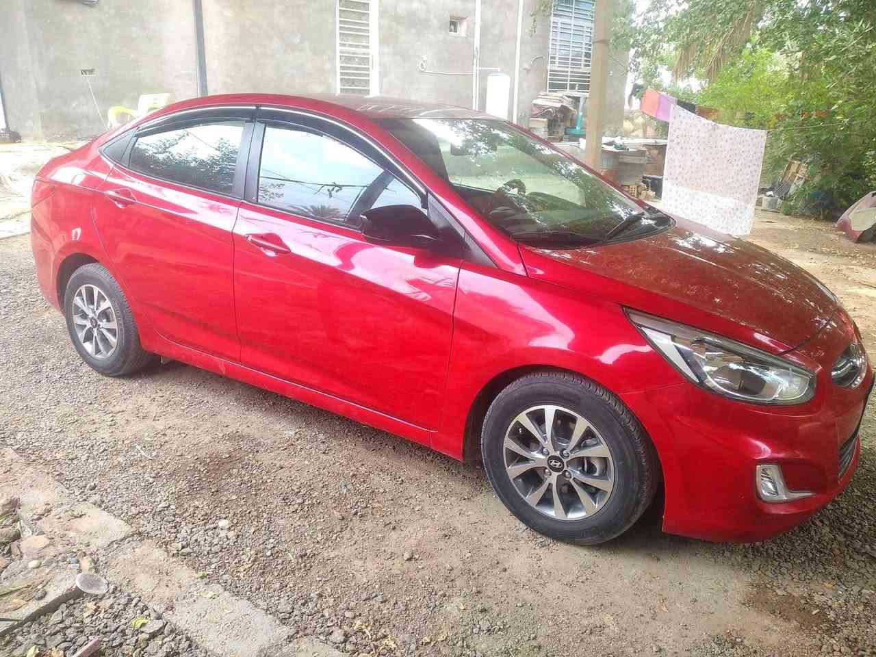 للبيع اكسنت 2016 امريكي رقم بابل الجديد بسمي سنويه مجدده لل 2030 محرك 1600 مامفتوح ماشيه 80 السياره كله ليبل واحد بدون تبديل وبدون دواخل والسونار موجود فقط جاملغ امامي صبغ بدون فتح السياره جديده مكينه كير حداديه جدد تخم تاير جديد تبريد ثلج 
السعر 95 وبيه مجال 
للاتصال ***********
***********
المكان بابل الحله
