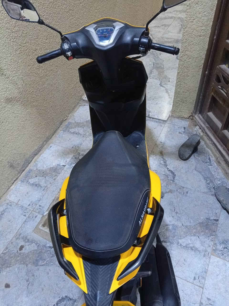 للبيع سعر 700الف***********
