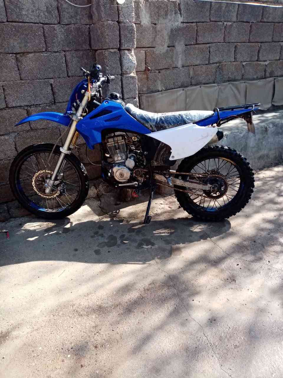 السلام عليكم كاويار البيع ومراوس موديل٢٤ محر 200cc كلش شقال سلف شقالة كهربائية شقالة شرط النضافة السعر ٥٠٠وبي مجال***********
