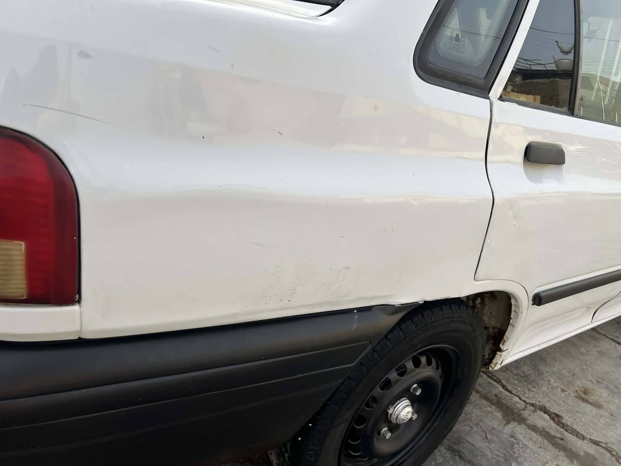 سلام عليكم شباب سايبه للبيع موديل 2011 مكينه وكير مكفولات جدد دواخل فول رقم نكليزي بسمي سنويه ل28 مداور ثاني يوم شواصي بلاديه سياره كفاله عامه تبريد حداديه خير من الله سياره جاهزه ربع ماذب عليه مكان بابل الكفل السعر 32 وبيه مجال بصيط شراي يتصل***********
