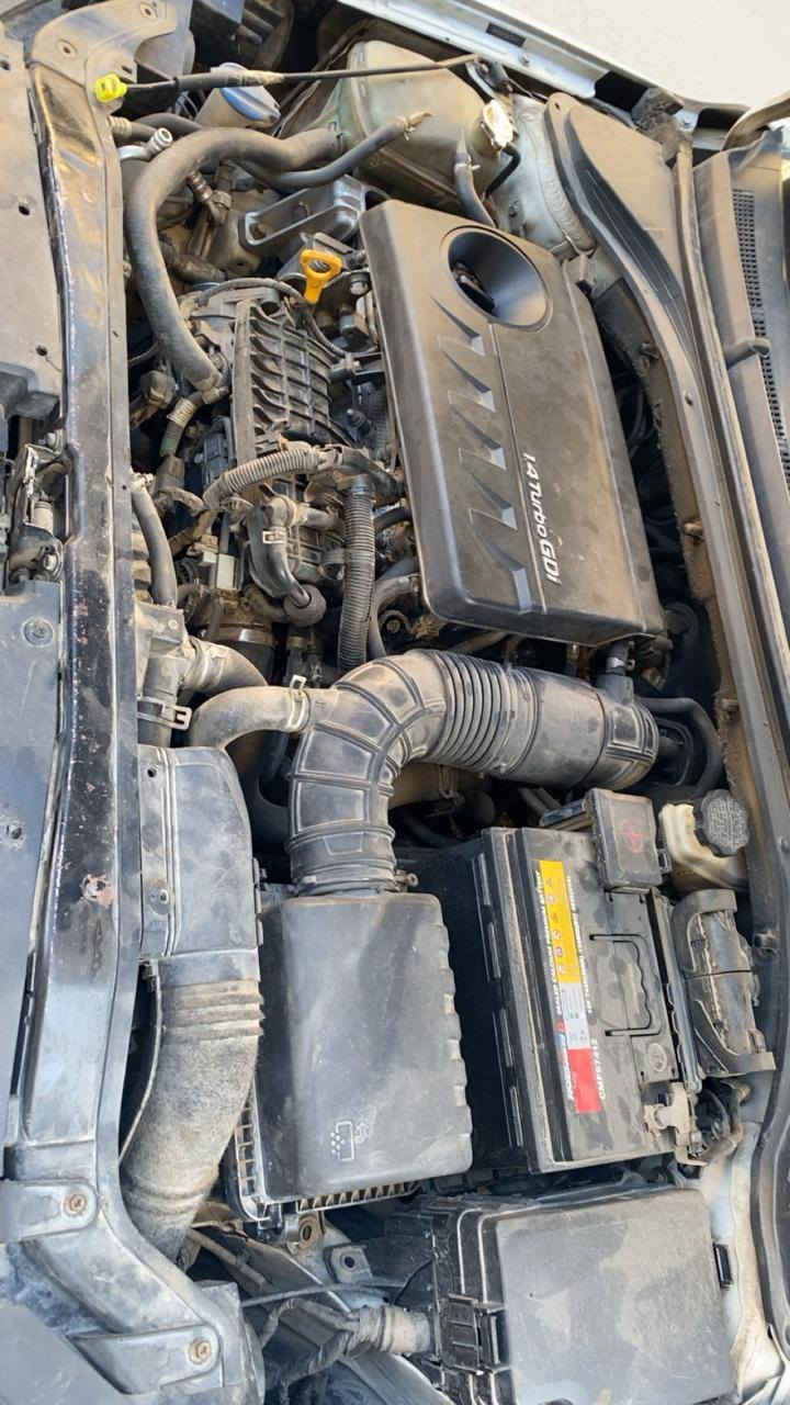 السلام عليكم رمضان كريم.       الانترا موديل18 محرك تيربو وهذا السونار يعني كلشي موجود لبيع او مراوس ازيره أو كادنزه العنوان بغداد دوره السعر 105اخواني كلشي اكو بالسوك الي عجبه على راسي والي ميعجبه الله يسهله الاحسن وتحياتي للجميع/***********/
