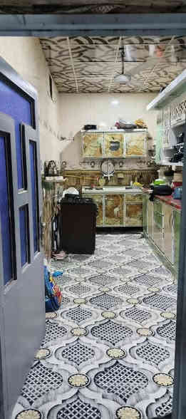 بيت للبيع حي زهراء صوب الصغير عل مشروع قرب بيت صاحب ابو كهرباء  *********** 
السعر ٣٣
