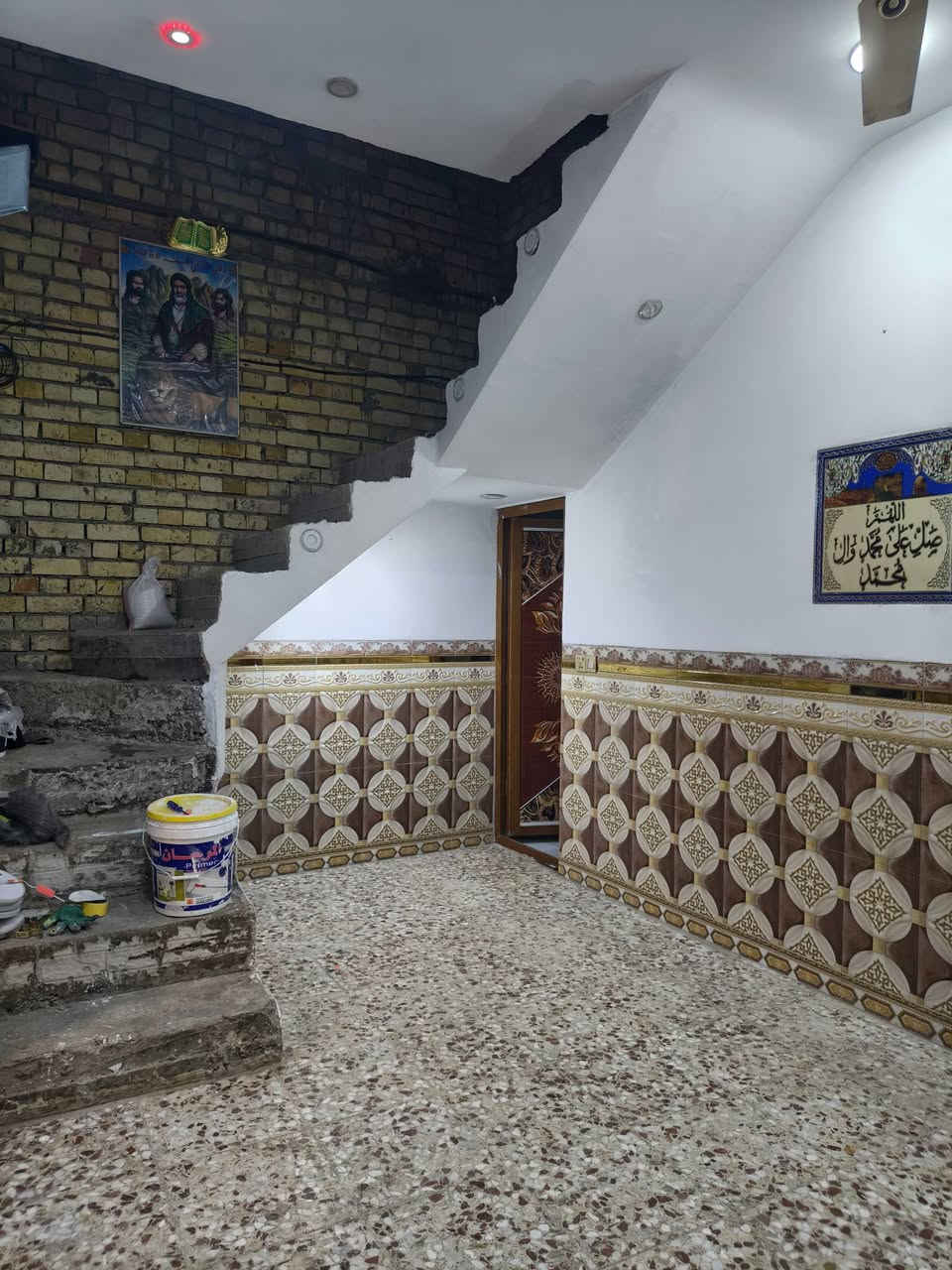 دار للبيع 100م في بغداد العبيدي شهداء الولى يتوفر جميع الخدمات من المدارس الماء والكهرباء والمجاري قريب على الشارع سعر 55مليون وبي مجال رقم يتوفر واتساب ‏‪***********‬‏
