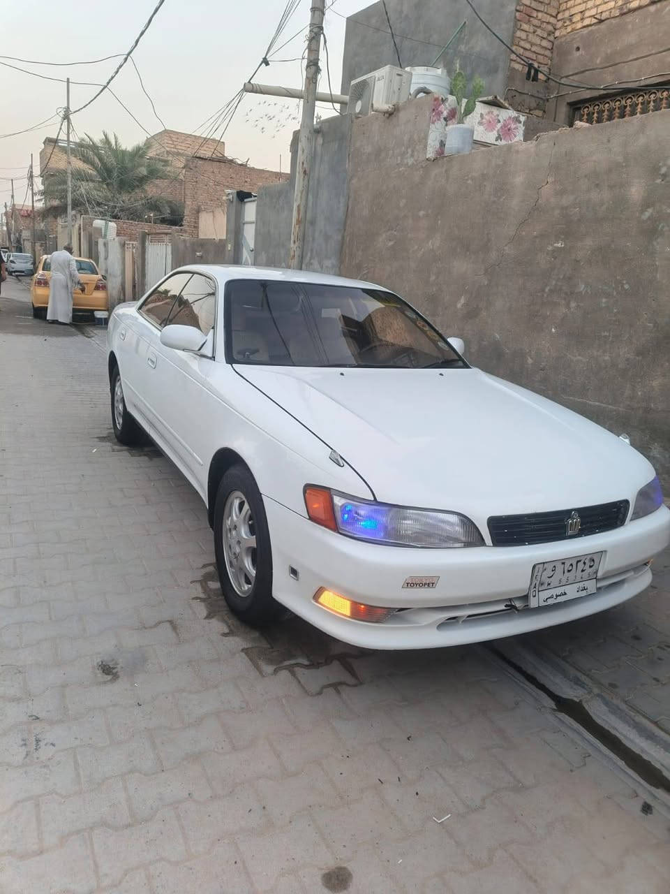 السلام عليكم مارك للبيع مديل٩٣مكفوله من الكص ونقل الجثه والاصوليات رقم بغداد بسمي مشروع وطني مداور ثاني يوم  مكينه وكير ونجي تبريد شغال سياره مصبوغه عام للجماليه السياره جاهزه السعر ٧٠ وبيها مجال رقم الهاتف ***********
