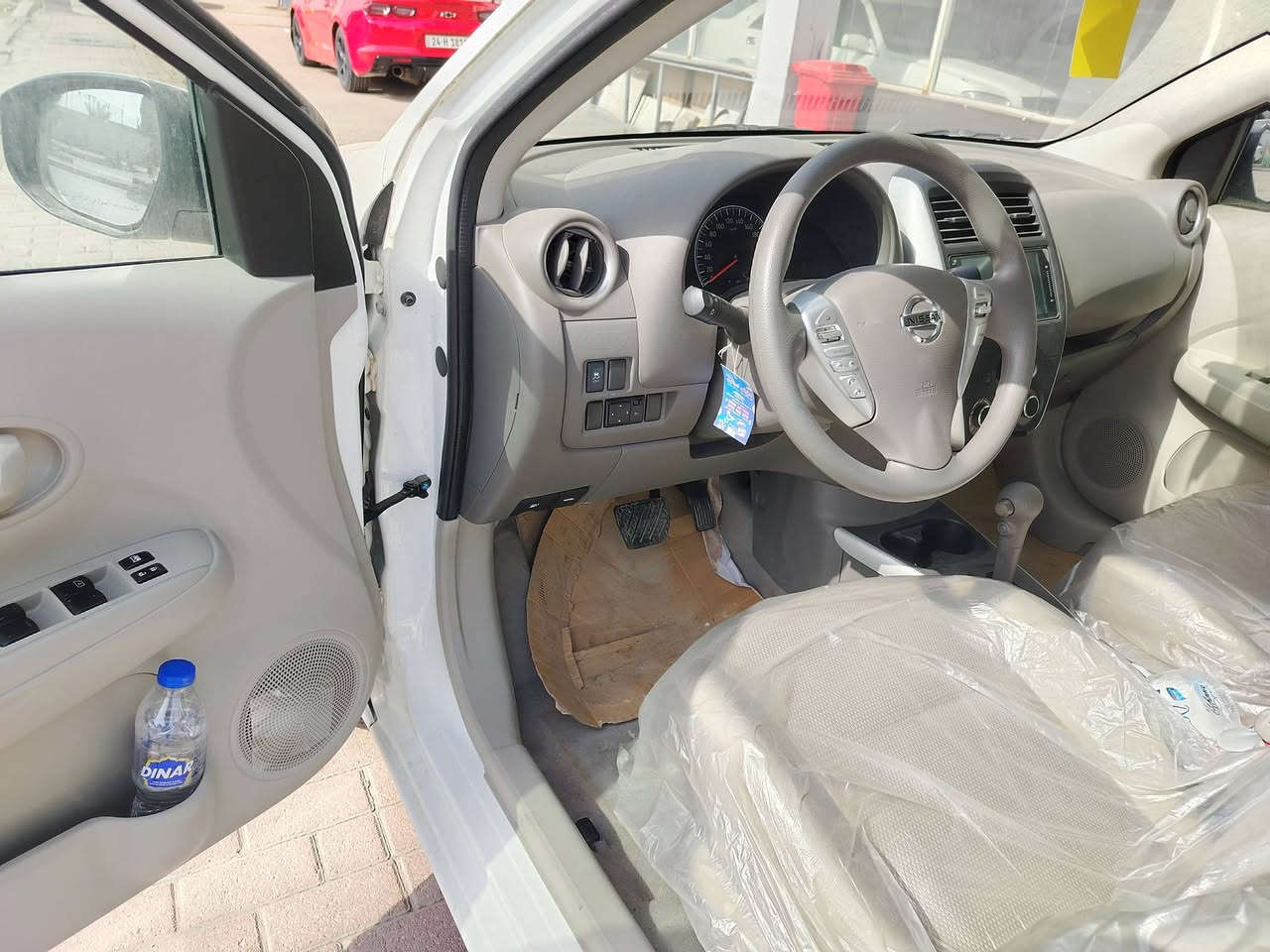 من رخصت الادمن نيسان سني2025مكفوله من كلشي اخت الزيرو ماشيه8900كيلو بسمي 128ورقه وبيه مجال فول مواصفات تحكمات تبريد خلفي بغداد الأمين الثانيه***********
