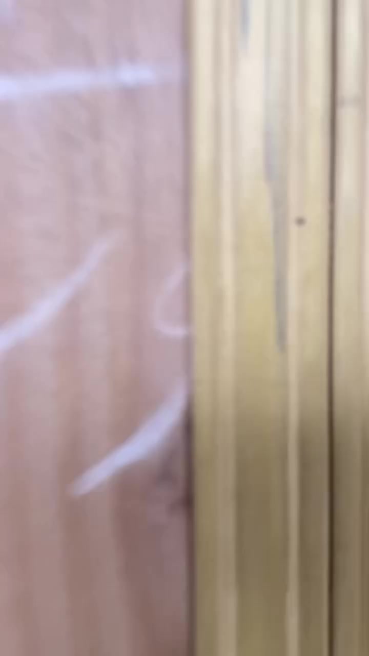 ‏سلام عليكم عندنا غرف مسرح للبيع داخل خارج صاج اللي يحب الاستفسار على هذا الرقم***********و***********
