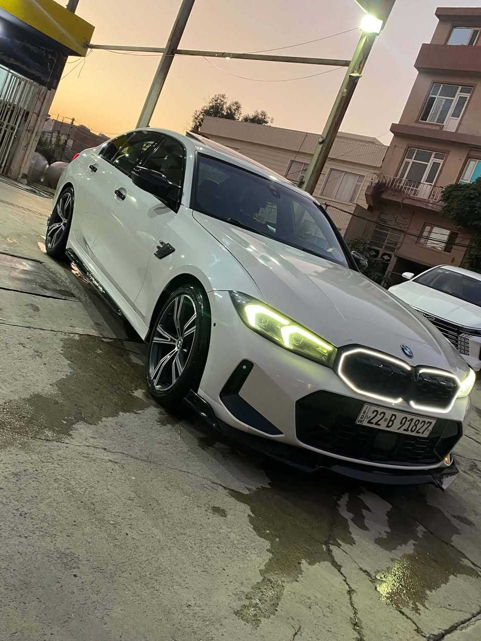 BMW 330i M Sport – موديل 2022
          سعر..... 260........

رقم  ***********
وتساب ***********

🔹 بلد: قيصية
🔹 فل أوبشن ما عدا الداش (العدادات الرقمية)

المواصفات:

* أوضاع القيادة: Sport / Sport+ / Comfort / Eco Pro
* فتحة سقف
* مقاعد كهربائية
* ذاكرة للمقاعد
* إنارة LED متحركة (Adaptive)
* رادار
* حساسات أمامية وخلفية
* نظام المحافظة على المسار (Lane Assist)
* عصا جير إلكترونية مبرمجة بشكل M3

✅ السيارة نظيفة جداً وبحالة ممتازة.
✅ المحرك، الجير، وجميع الأنظمة الكهربائية شرط الفحص.
✅ صبغ قطعتين فقط (البونيت والرفرف الأمامي).
✅ تم عمل فيس لفت كامل أمامي وخلفي إلى موديل 2024.
✅ مركب لها Downpipe.
✅ مبرمجة Stage 1.
✅ السيارة قوية، اقتصادية جداً بالوقود، وأداؤها ممتاز.
✅ السنوية جديدة.
✅ السيارة باسمي وجاهزة لنقل الملكية.

📍 الموقع: السليمانية
