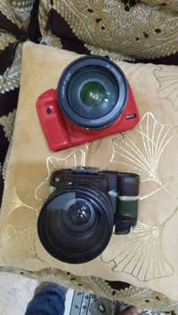 وان السلام عليكم  كامره كانون 5d بيها خلل بل عدسه بس تصور طبيعي وممان ...