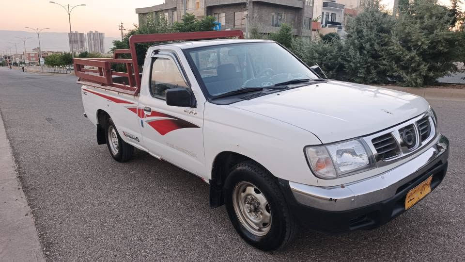 بەناوی خوای گەورە نیسان بۆفرۆشتن مۆدێل 2001 سەیارەکە تەبرید نیە پاوەرە جام کارەبایە چوارتایەی دلوبی لۆکی لەسەرە سەیارەکە  حیزام نیە من بەحیزام ئەیفرۆشم بەس پاەمپی هەیە لەسەر ساخی ئاڕمی پلاسیک سلێیمانی بەشەرت ئاڕمو ئەوەلیاتو خرامە بەشەرتی گێڕومەکینەو ئەکسل ***********لەسلێیمانیم  سەیارەکە ماڵی کەسابەتە گۆڕینەوەیش دەکەم  لەسەر دڵ گرتن كركوك, العراق
