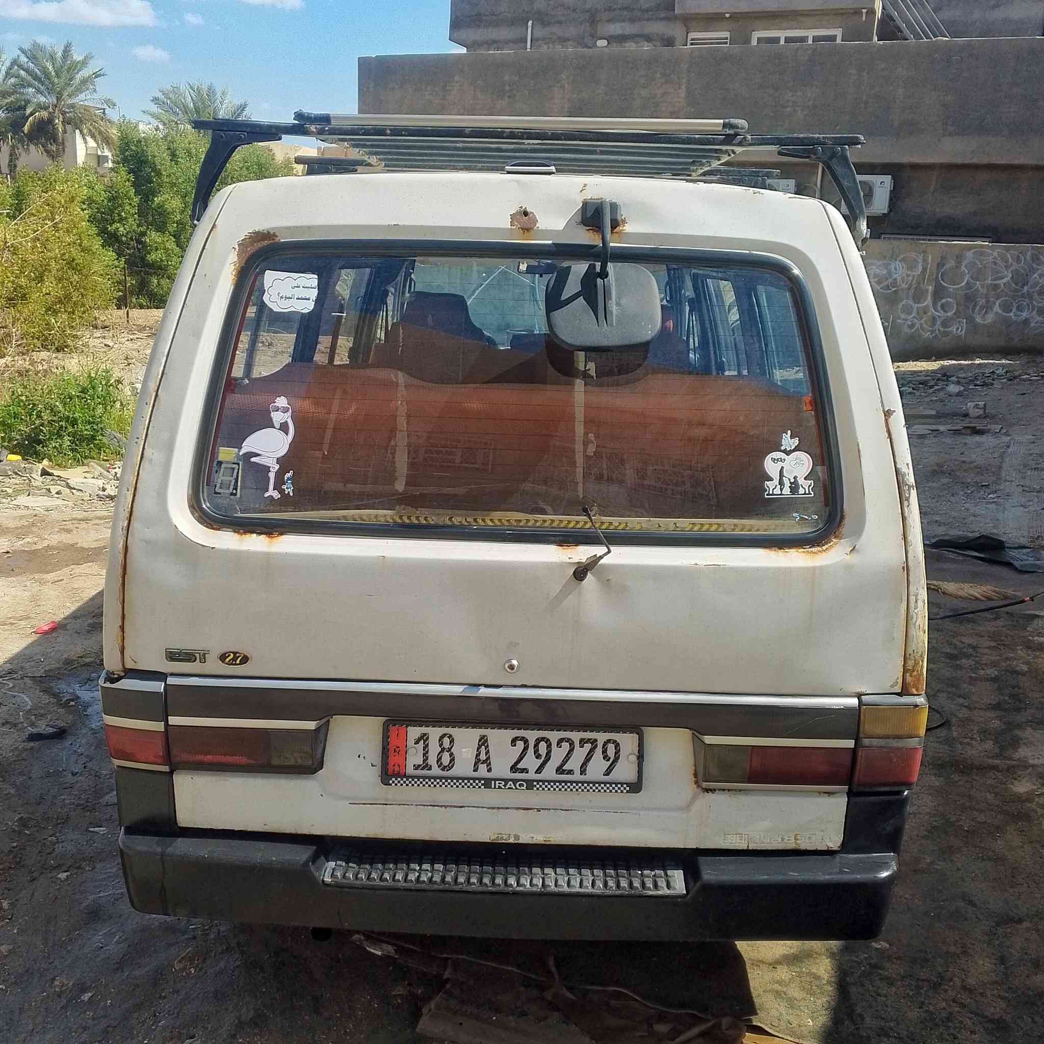 السلام عليكم كيه بستا موديل 95 رقم انكليزي سنويه لل 30سياره مابيه نقص كامله امكمله ما نقصه شي حداديه زينه تخم تاير سعره47 مكاني حله ابو غرق رقمي ***********
