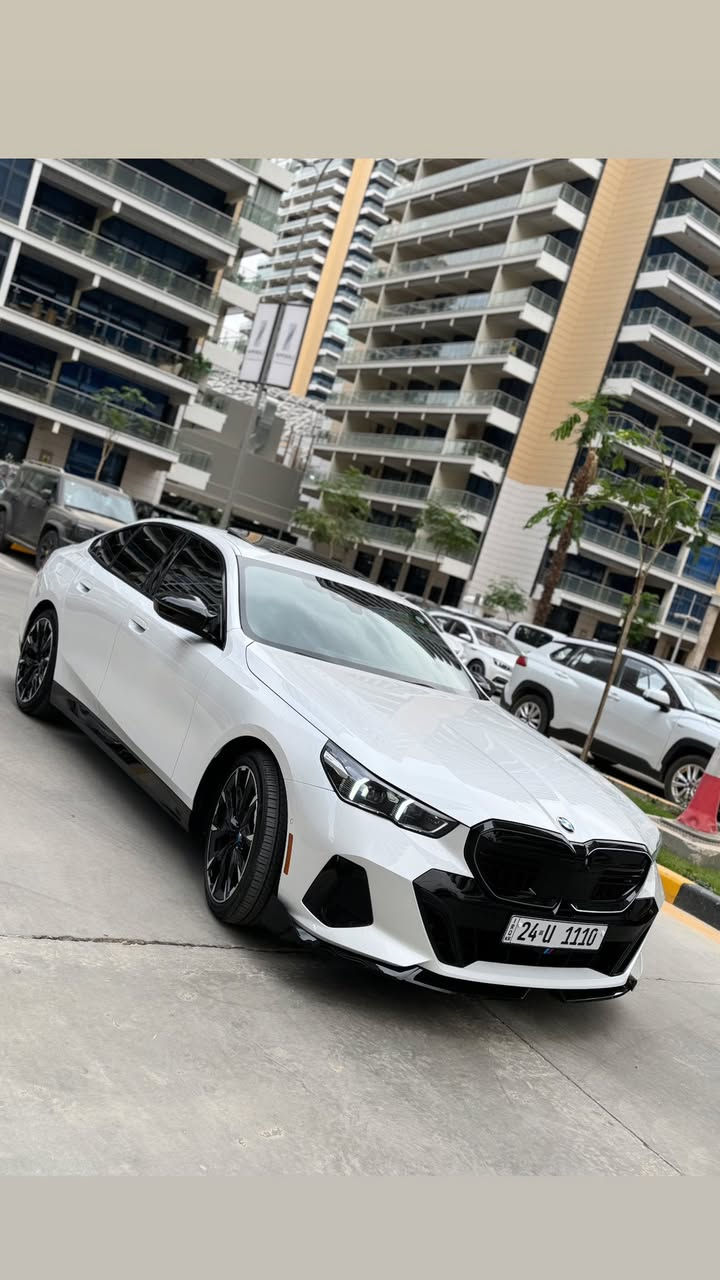 للبيع او المراوس 2024 BMW 530 
كت كامل M PRO رقم شمالي تريد المميز او رقم 
عادي حسب الاتفاق فول مواصفات ..... 

المواصفات 1/1 
📍بصمه 
📍داتا شو 
📍عدد كامرات 5 
📍فتحه سقف   
📍كراسي كهرباء 
📍كراسي جلد 
📍تدفئه تبريد
📍شاشه متصله 
📍نضام ترحيب
📍جنطه كهرباء
📍ماشيه 36 
📍كت كامل 
📍تشغيل عن بعد 
📍بصمه عدد 2 
📍الى اخرر بيها هواي 
--------------------------------------
سياره كلين تايتل وارد امريكي بيها فقط رش كلير 
جاي من امريكا بيبان ثنين وشويه جاملغ كلير فقط 
فقط يعني لاحادث ولاضربه ولاايرباك ولابارد الشراي
اتصال + واتساب  : ***********
