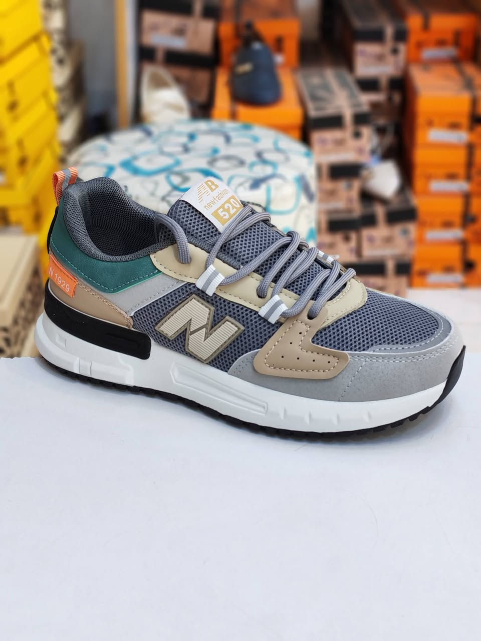 #جديد
سعر القطعة 💥 15000 الف 💥
بوتين اسبورت طبي خفيف الوان المعروضه فقط
#العنوان خانقين مجمع الحاج قاسم خلف مجمع حبيب مول
توصيل جميع المحافظات وداخل خانقين واتس ***********
احذية و حقائب بشار
