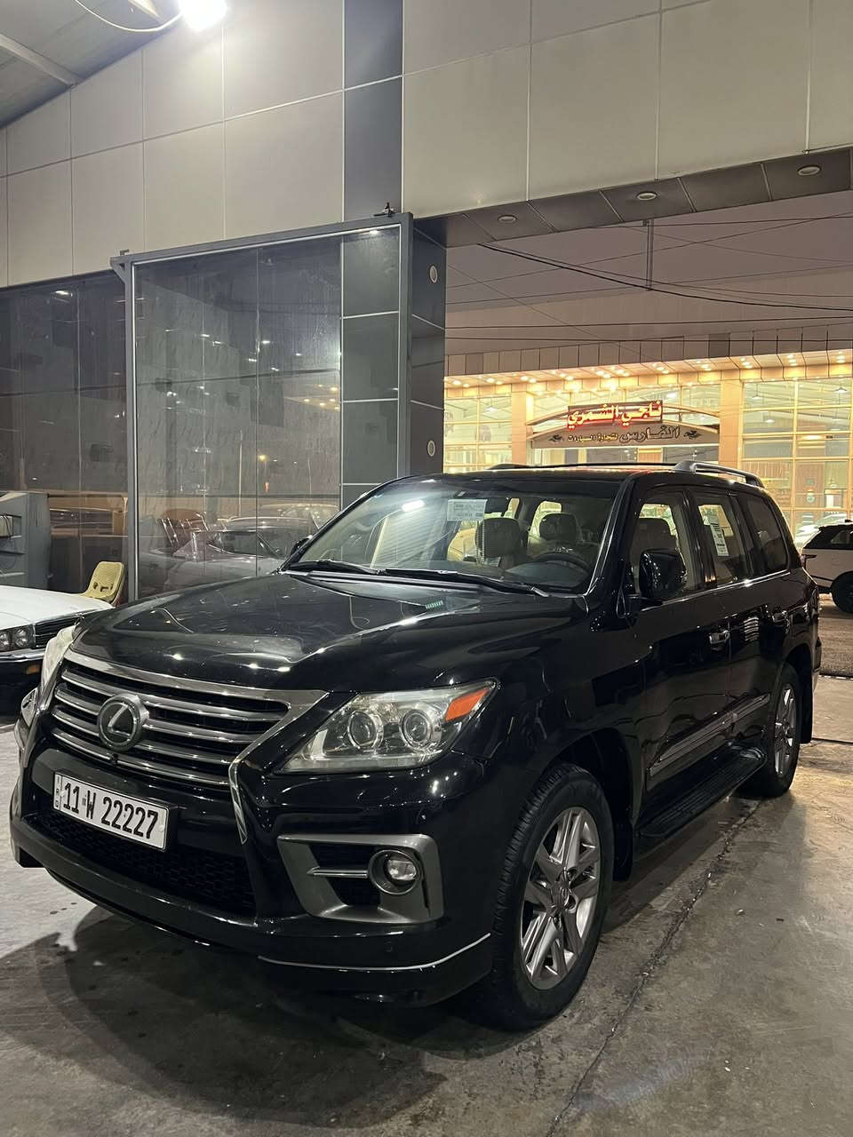 سلام عليكم لكزس 2015 جديده لوك مكفولة من الصبغ ول سيارة جديدة كارتون سيارة بيهة رقم مميز ماشيه 140 الف حقيقي تايرات جديدة جوها كير مكينه مكفولة ب شرط الفحص للستفسار علئ الرقم *********** مكان لسيارة بغداد
