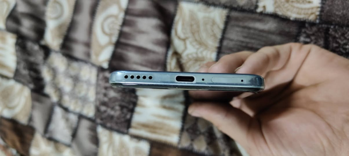 هونر 200 عادي للبيع سعر 370 بي مجال
شاشة OLED 120هرتز
ذاكرة 256
رام 12+12
معالج Snapdracon7 Gen 3
كامر50+12+50 تقريب 50X
بطارية 5200 شاحن 100 واط


**إذا كنت صاحب هذا الإعلان وتريد حذفه لأي سبب، رجاءا أرسل رسالة إلى الدعم الفني**