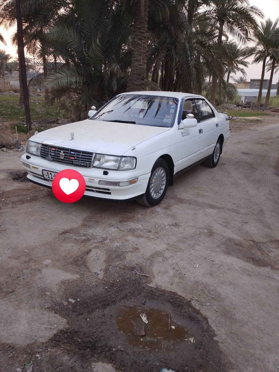 السلام عليكم بطه كروان كفاله عامه لاضربه ولامعجون مصبوغه فقط جماليه سياره جديده بمعنه الكلمه موديل 93 سياره بسمي سنويه لل31 رقم انكليزي بغداد السعر 58 وبيها مجال ***********
