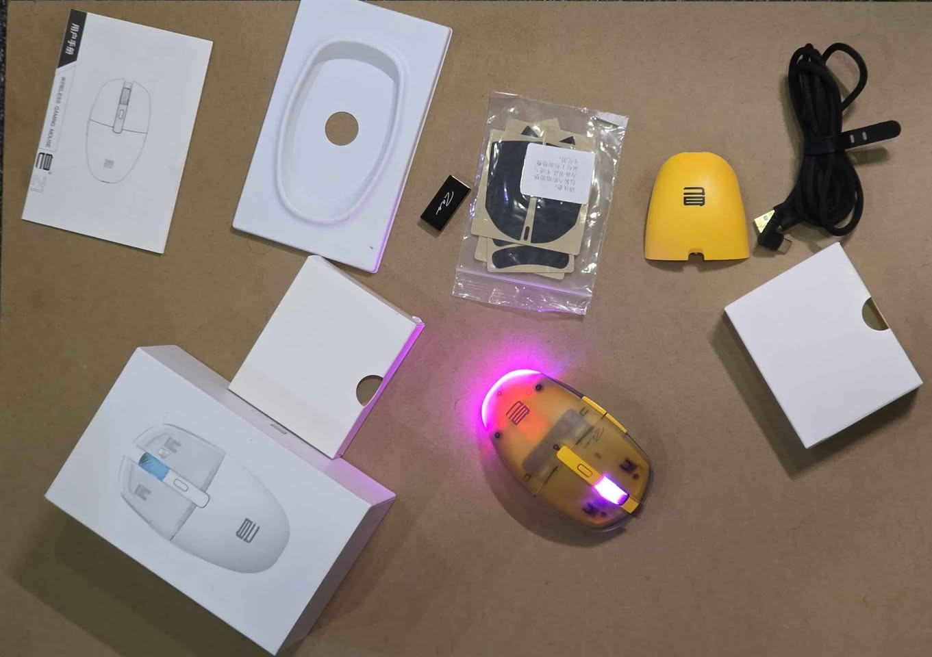 بۆ فرۆشتن  / للبیع 
Mouse Zaopin Z1
نوێ بەکارنەهاتوو / جدید
بۆ یاری خێرایە وەزنی سووکە ، داگرتی دوگمەکان سووکە و خێرا دادەگیرێت
سعر 45,000 دینار أربيل, العراق


**إذا كنت صاحب هذا الإعلان وتريد حذفه لأي سبب، رجاءا أرسل رسالة إلى الدعم الفني**