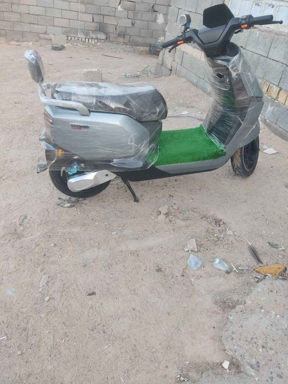 السلام عليكم دراجه تالج شحن للبيع 6 بطاريات
شراي يجي خاص ويدلل 
سعر 900 بيها مجال لشراي مكاني البصره ***********
