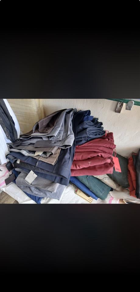 تصفية ملابس جديد نضيف بسعر مناسب جداً جداً لمعرفة التفاصيل ألاتصال ***********
