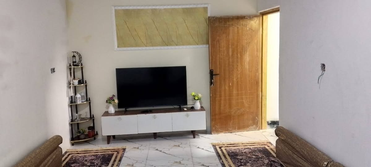 البيع زراعي الزبير حي الأندلس بي غرف ٢ وصاله وحمام داخلي وخارجي ديوان المساحه 130 م رباط كونكريت  البيت جاهز الاستفسار أكثر *********** السعر 45
