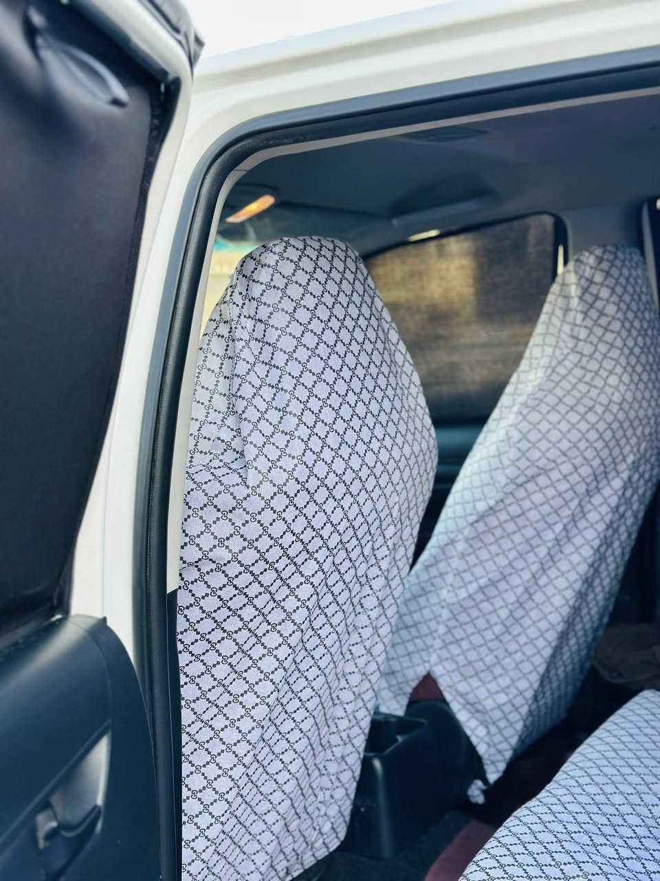 السلام عليكم تيوته  2024 رقم مثنى دولي بسمي السياره كارتون ماشه 44 فقط بيه صبغ باب البدي فقط والباقي كفاله السعر 230 وبيه مجال لاستفسار *********** بيع او مراوس بيكم مكان السياره السماوه
