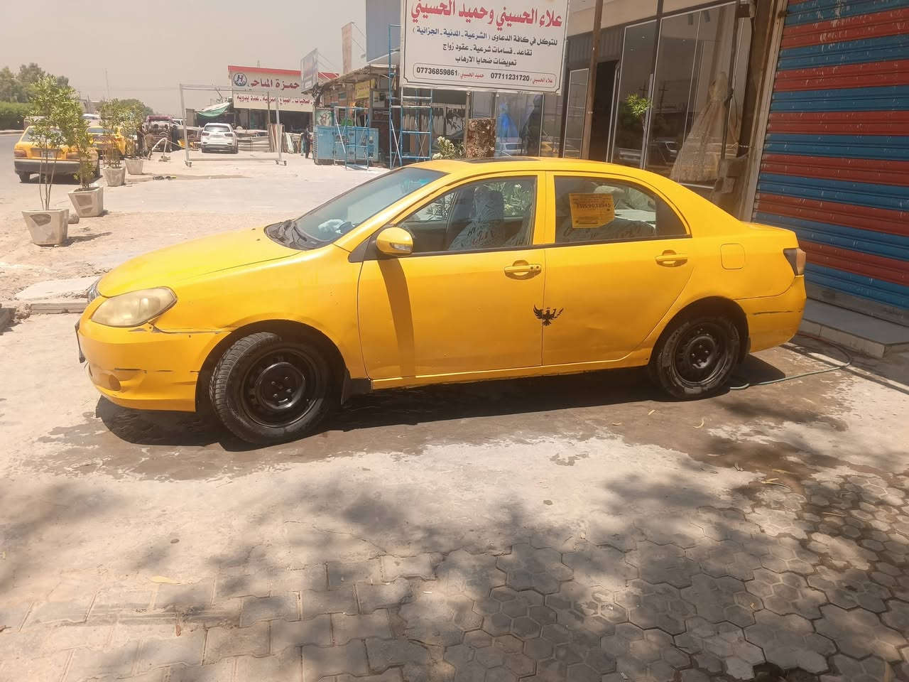 🚕 للبيع سيارة BYD G3 موديل 2013 🚕
لون اصفر تكسي - مناسبة للشغل والبيت

✅ الموديل: 2013 

✅ اللون: اصفر 

✅ الرقم: بغداد  نكليزي جديد+ سنوية جديده

✅ المحرك: هيونداي. كير عادي  اقتصادي بالبنزين وصرفها قليل جداً

✅ المواصفات: تبريد ثلج  سنترلوك، 4 جام كهرباء

🔧 الملاحظة: بيها دحجة خفيفة بالجاملغ اليسر فقط، 

وزرف خياس بصيط جدن جوه الباب الخلفي

السيارة شغالة ونظيفة، ما تحتاج اي مصروف. عل فحص

💰 السعر: 45 ورقة  

للاستفسار: [***********] اتصال + واتساب

مكان السيارة: بغداد - [حي النصر]

شراي مباشر فقط،
