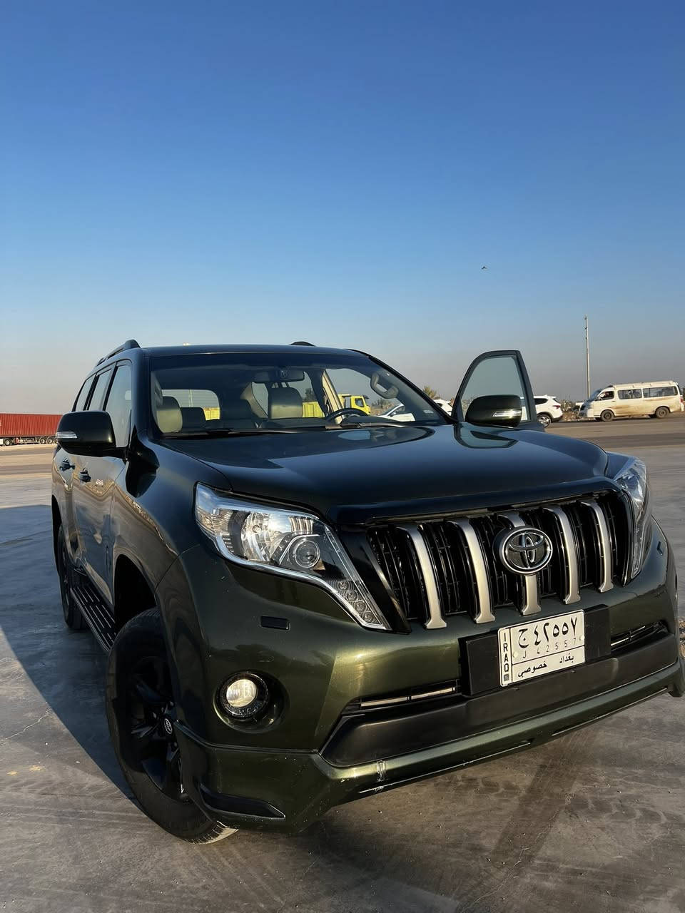 السلام عليكم
تيوتا برادو TX.L موديل 2012 محدث 17 فول مواصفات 
كامره حساسات بصمه تحكم مري جانبي جام اوتو مري شفط وبقيه المواصفات معروفه السياره مكفوله كفاله عامه فقط دعاميات صبغ لغرض التحديث مكان السياره واسط قضاء الصويره ***********
