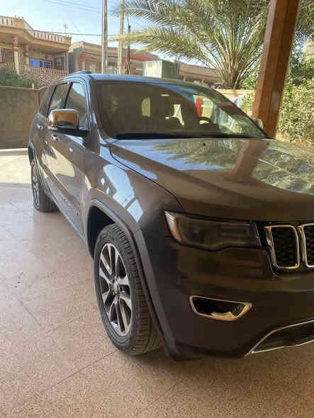 جيب شيروكي 2018 رقم بغداد السعر 22 الف المكان الانبار حديثه التفاصيل اتصل ***********
