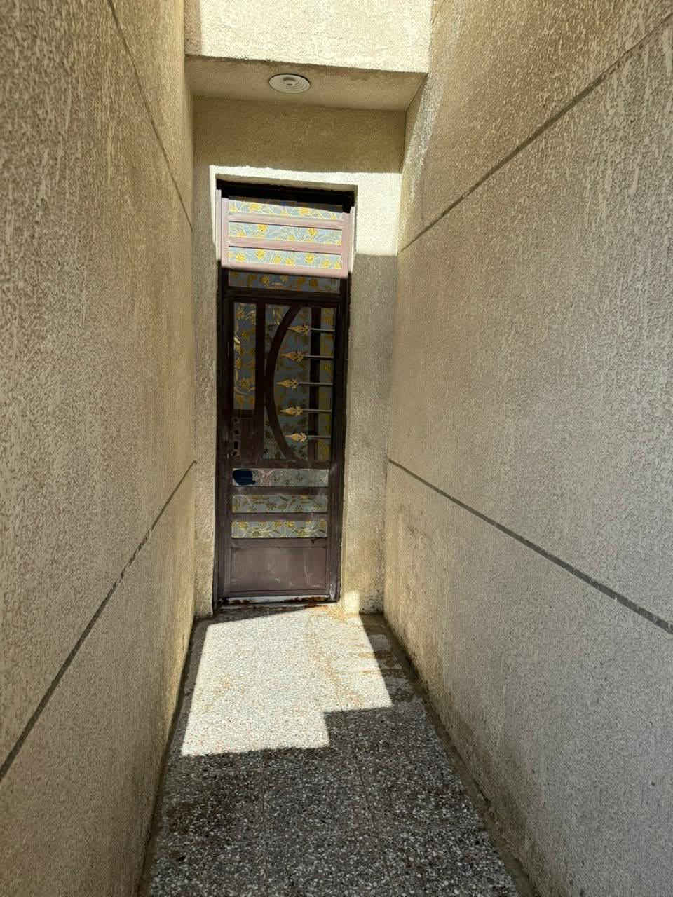 دار للبيع 100 متر طابق ونص بناء طابوك بيت جديد طابو زراعي سند ٢٥ وكالة ام الصورة العنوان الزعفرانية شارع الكهرباء شارع مول احمد السعيدي ثاني فرع بصف ركن الاستفسار اتصال 
***********

