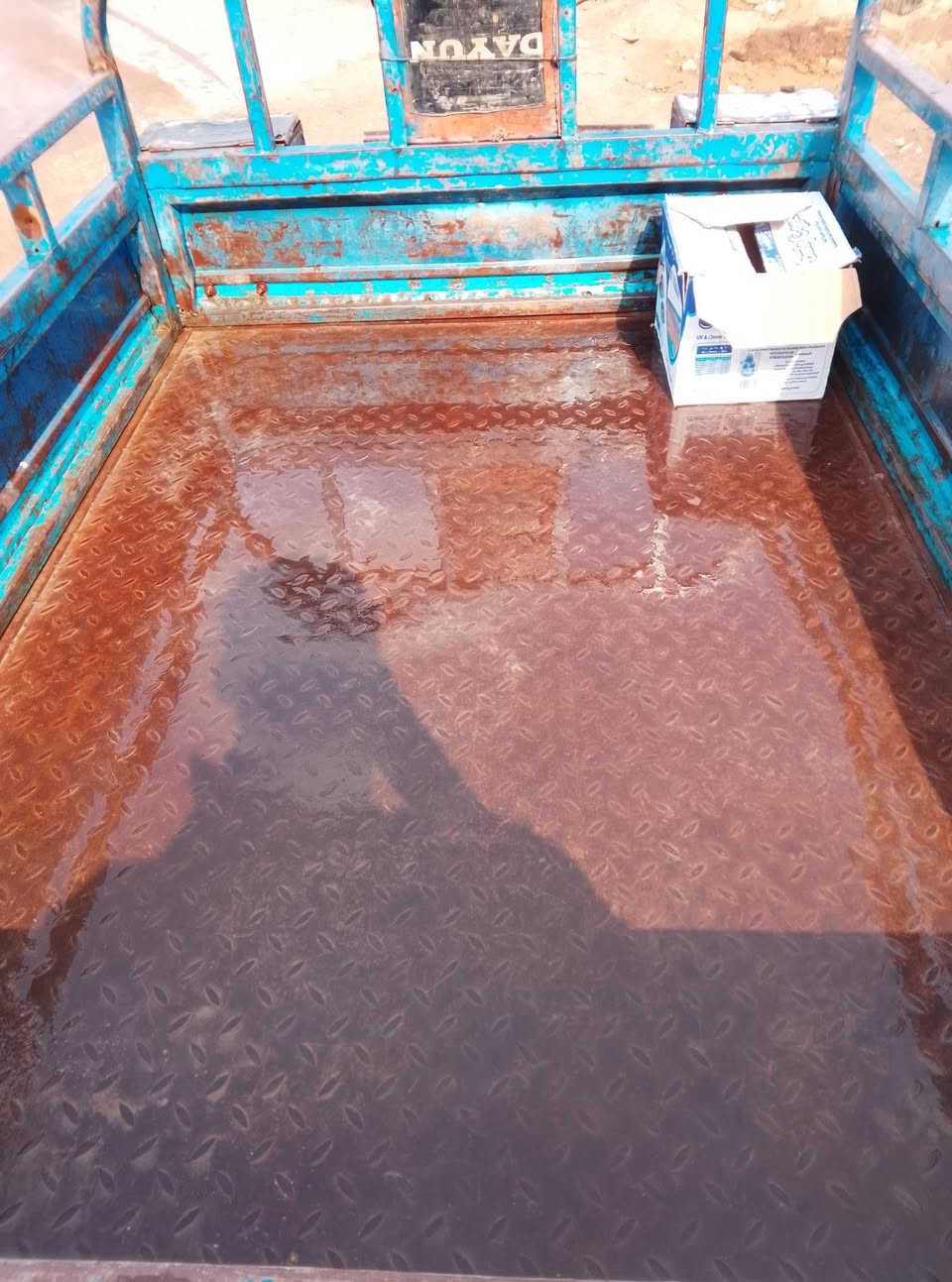 السلام عليكم ستوته دايوان للبيع موديل 12اوراق اصولي محرك25كفاله شاصي وبدي كفاله ضفيره جديده دبلات جدد تايرات وفلنجات وبنزات وشفتات جدد اكسن جديد نقصها بس بتري السعر 1وبيها مجال مكاني واسط الدبوني انتصل وبيك خير ودلل ***********
